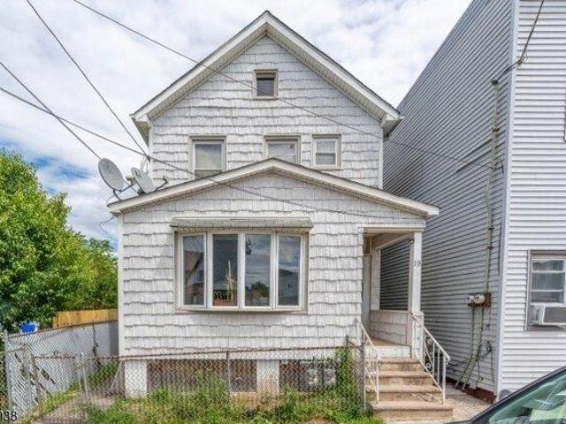 House for sale in Carteret, New Jersey