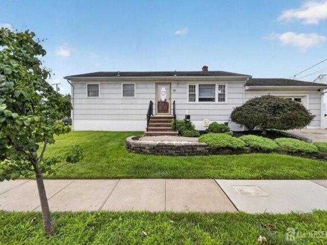 House for sale in Carteret, New Jersey