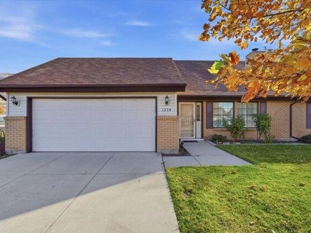 House for sale in Centerville, Utah