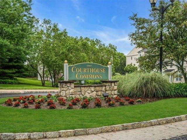 Condo for sale in Central Islip Condo for sale in Central Islip