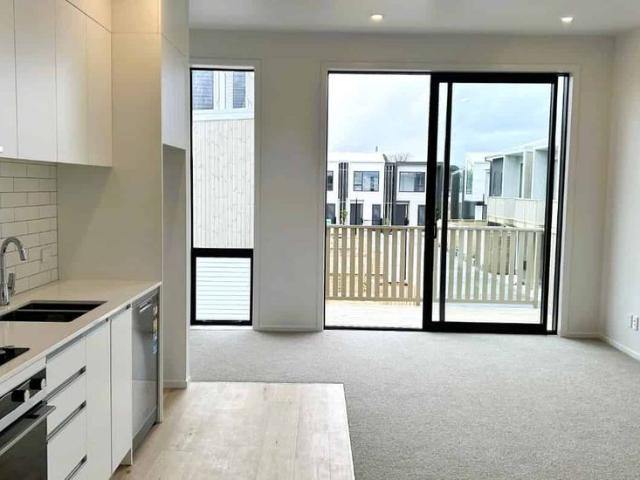 Townhouse for rent in Paraparaumu, Wellington