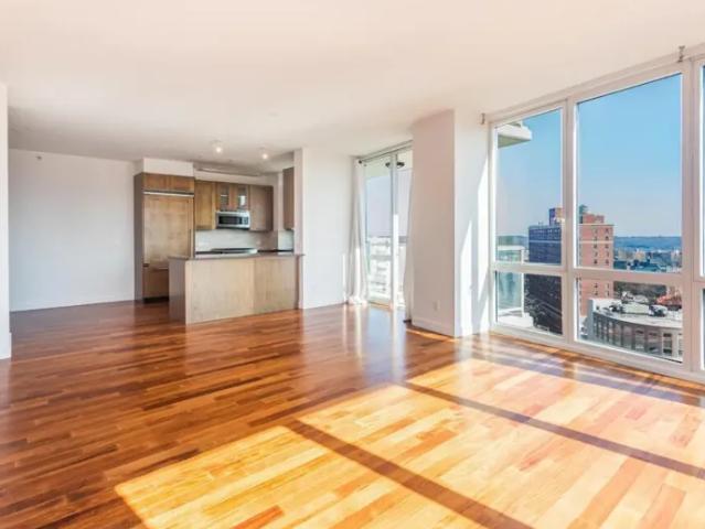Apartment for sale in The Bronx, Arverne