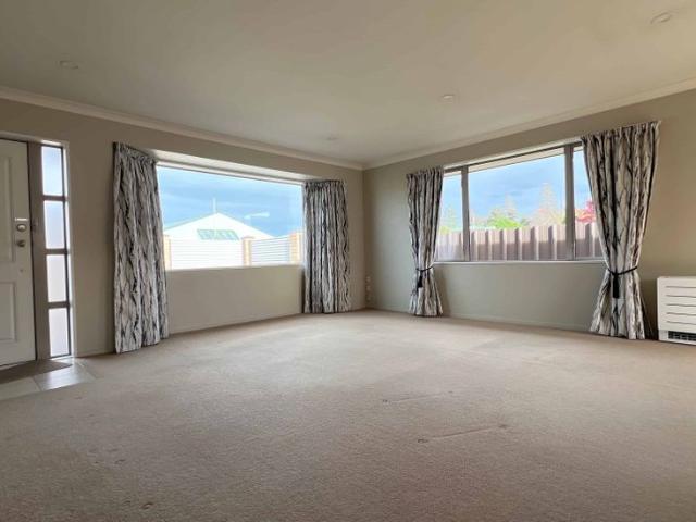 Townhouse for rent in Hampstead, Ashburton
