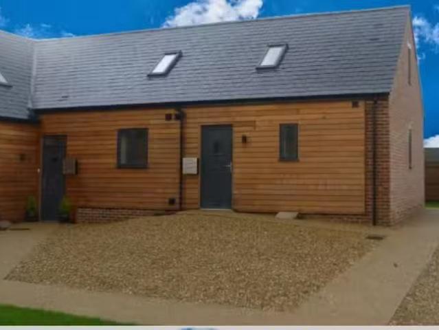 House for rent in London Borough of Ealing, Perivale