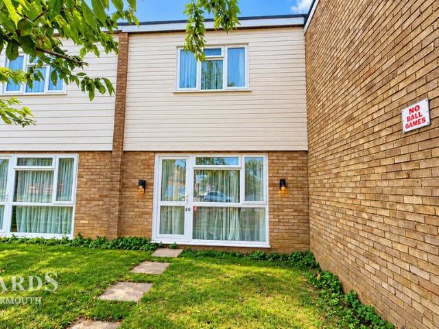 House for sale in Newport, Great Yarmouth