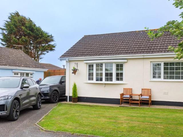 House for sale in Scurlage, Wales