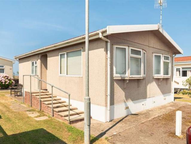 Cottage for sale in North Scale