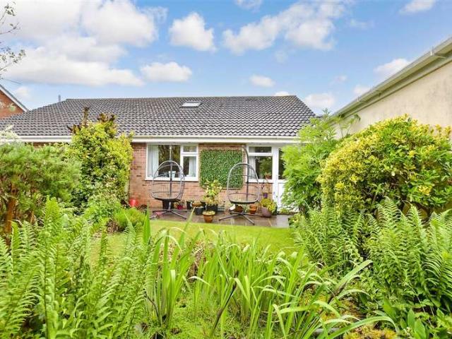 Cottage for sale in Folkestone, Kent