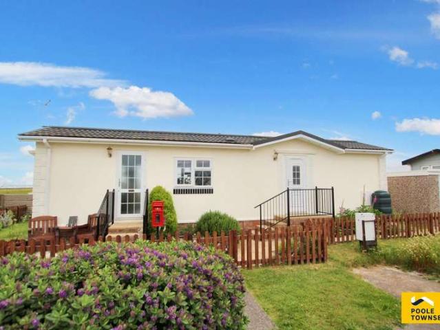 Cottage for sale in North Scale