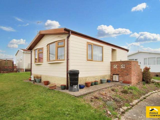 Cottage for sale in North Scale