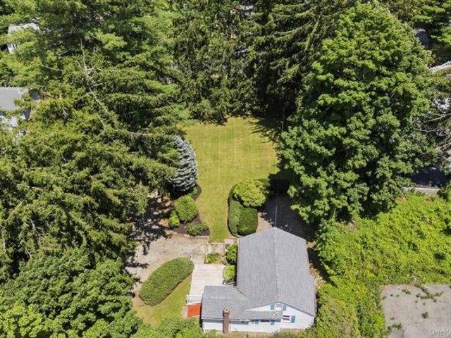 House for sale in Chappaqua, New York