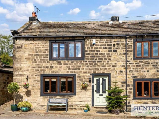 House for sale in Shaw Lane, Guiseley