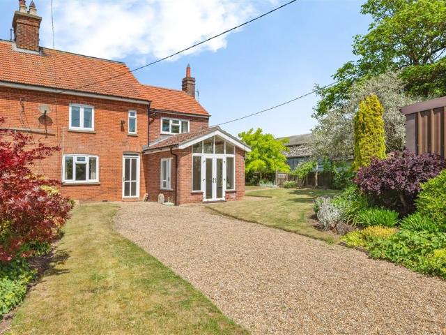 House for sale in Crostwick, Norfolk