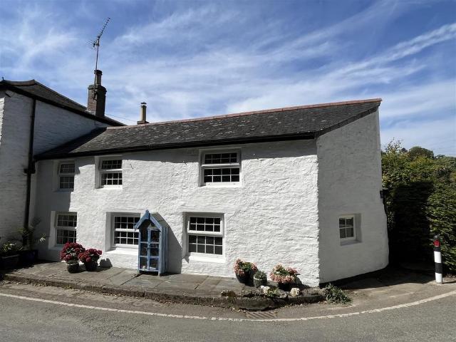 House for sale in Lerryn, Cornwall