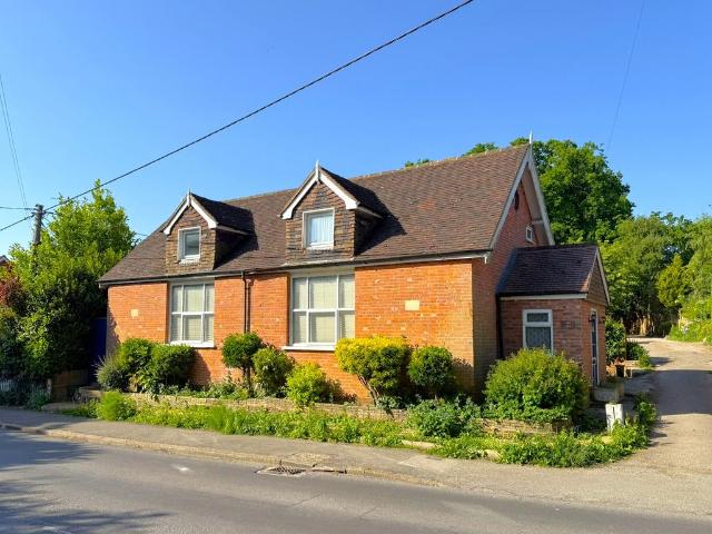 House for sale in Peasmarsh, Rother