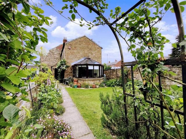 House for sale in Barugh Green, South Yorkshire