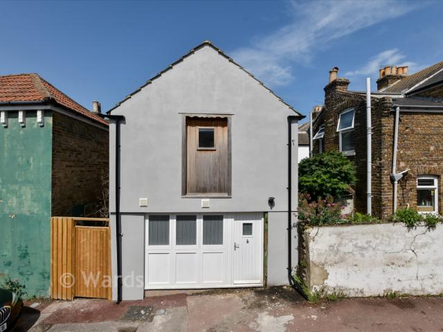 House for sale in Cliftonville West, Acol