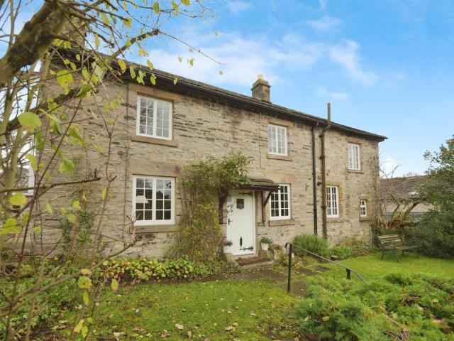 House for sale in Froggatt, East Midlands