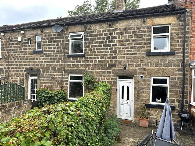 House for sale in Newmillerdam, West Yorkshire