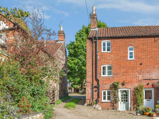 House for sale in Coltishall, Broadland