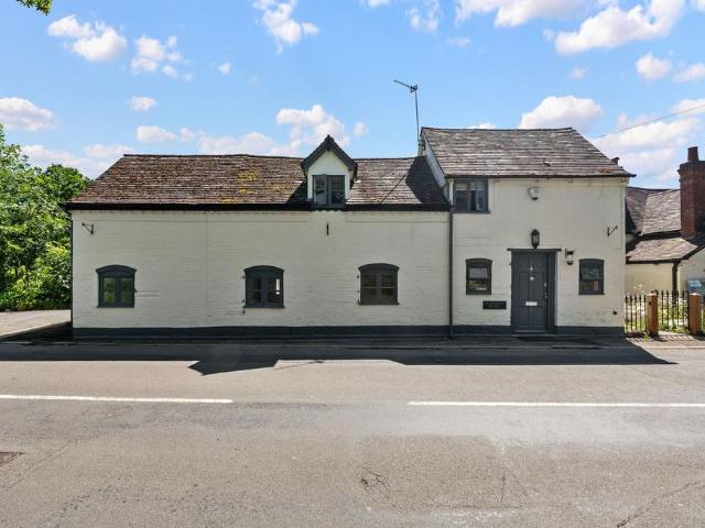 House for sale in Alderminster, Warwickshire
