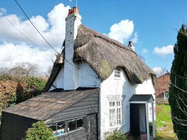 House for sale in Barton Stacey, Hampshire