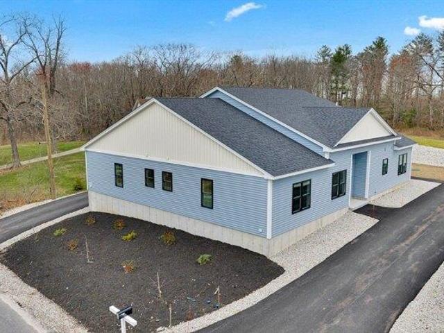 Condo for sale in Charlton, Massachusetts
