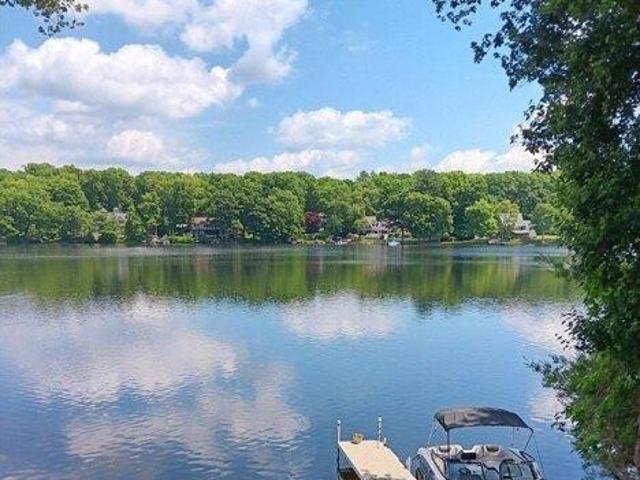 House for sale in Charlton, Massachusetts