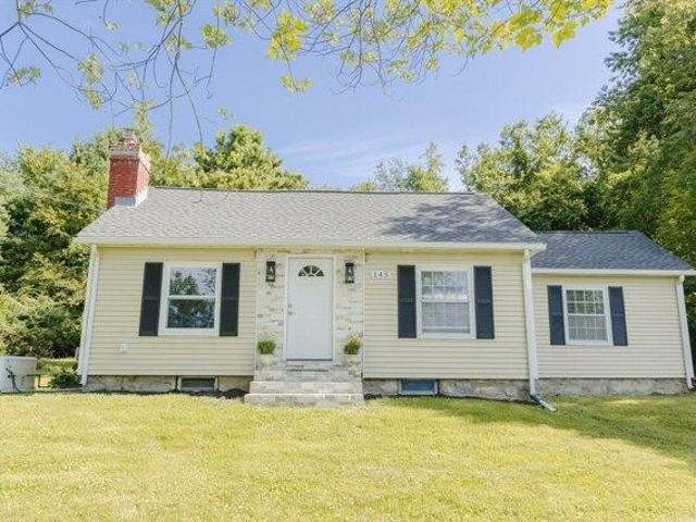 House for sale in Charlton, Massachusetts