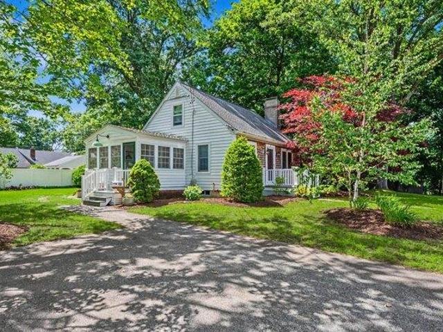 House for sale in Chelmsford, Massachusetts
