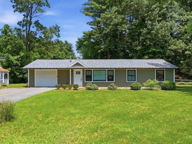 House for sale in Chelmsford, Massachusetts