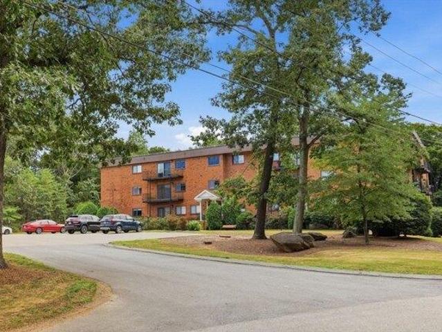 Condo for sale in Chelmsford, Massachusetts