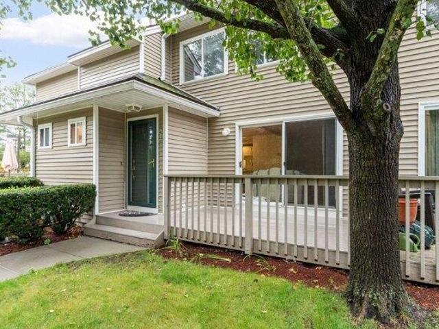 Condo for sale in GlenBrook, Chelmsford