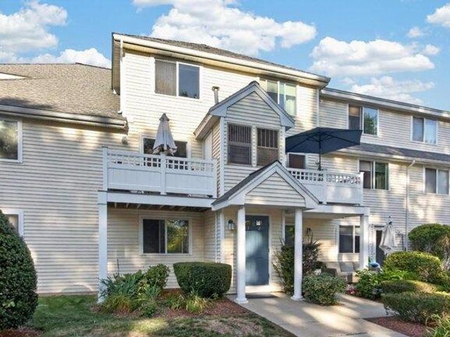 Condo for sale in Ward Corner, Chelmsford