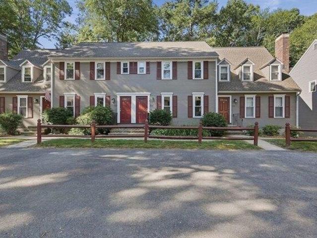 Condo for sale in Chelmsford, Massachusetts
