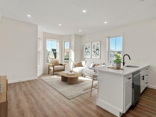 Condo for sale in Chelsea, Massachusetts