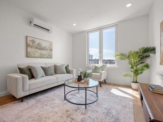 Condo for sale in Bellingham Square, Chelsea