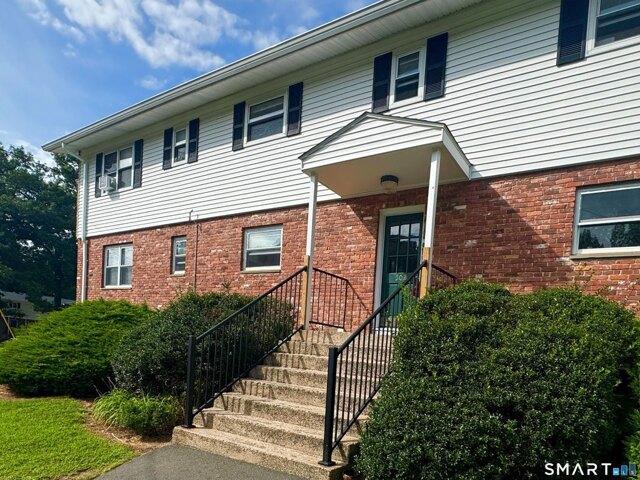 Condo for sale in Cheshire, Connecticut