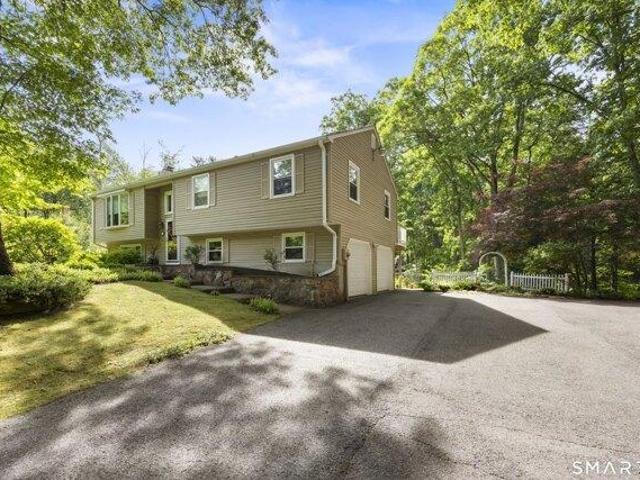 House for sale in Cheshire, Connecticut