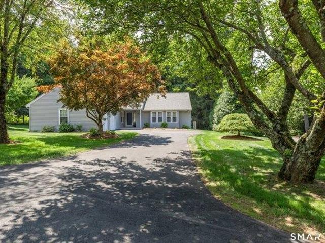 Condo for sale in Cheshire, Connecticut