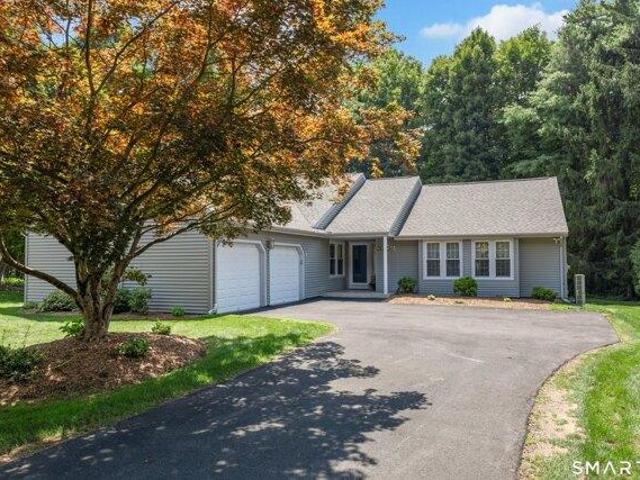 Condo for sale in Honeypot Glen, Cheshire