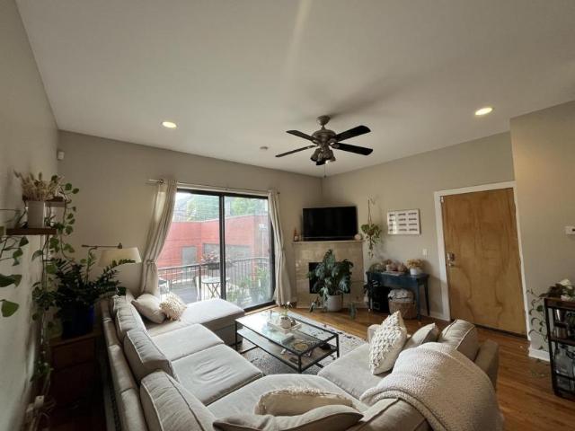 Apartment for rent in Chicago Park, Illinois