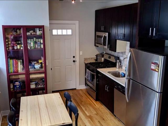 Condo for rent in Chicago