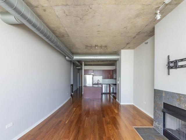 Condo for rent in Chicago Park, Illinois