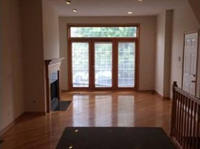 Apartment for rent in Chicago Park, Illinois