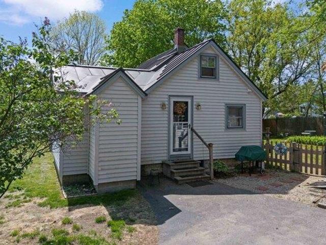 House for sale in New Hampshire