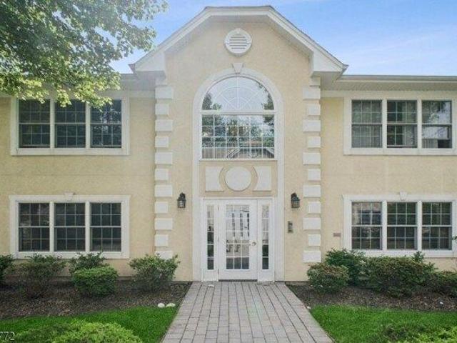 Condo for sale in Clark Condo for sale in Clark