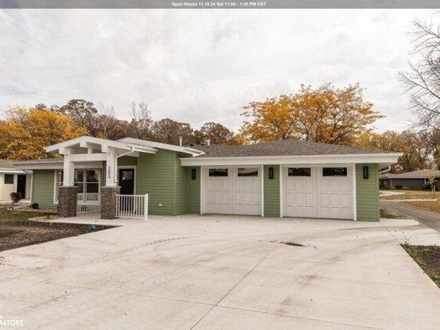 House for sale in Cerro Gordo, Iowa