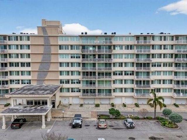 Condo for sale in Clearwater, Florida