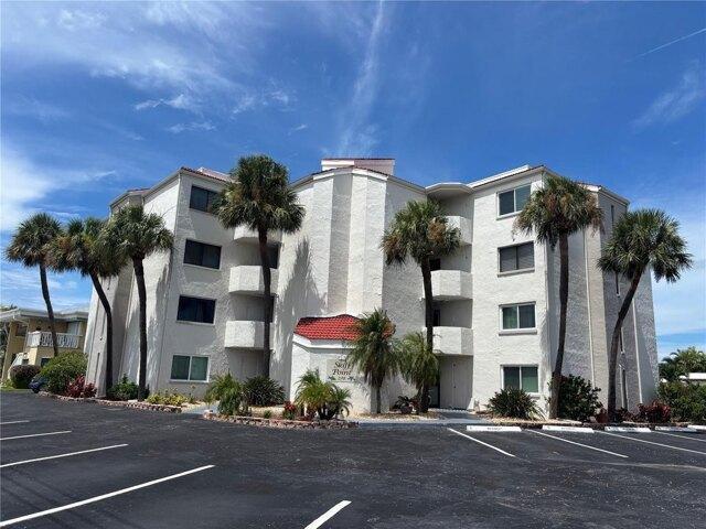 Condo for sale in Clearwater, Florida